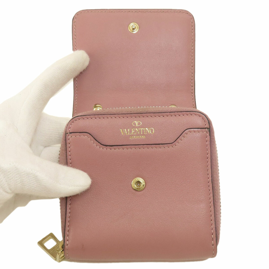valentino garavani(ヴァレンティノガラヴァーニ)のVALENTINO GARAVANI スタッズ 二つ折り財布（小銭入れあり） レザー レディース レディースのファッション小物(財布)の商品写真