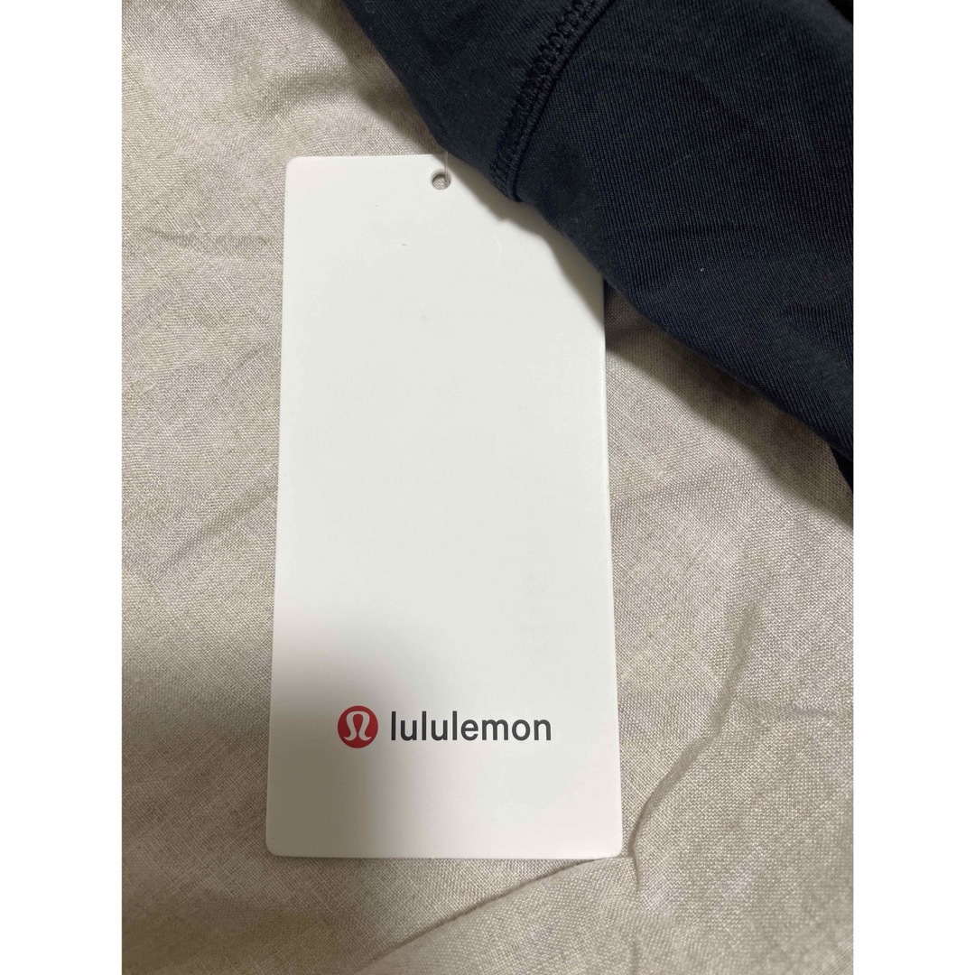 lululemon(ルルレモン)のルルレモン　トップス　半袖 レディースのトップス(Tシャツ(半袖/袖なし))の商品写真