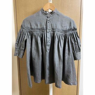 サイ(Scye)のSCYE サイ タックブラウス 38 グレー【古着】【中古】(シャツ/ブラウス(半袖/袖なし))