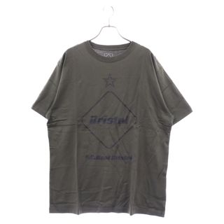 エフシーアールビー(F.C.R.B.)のF.C.R.B./F.C.Real Bristol/FCRB エフシーアールビー/エフシーレアルブリストル 20AW EMBLEM TEE エンブレム ロゴプリント クルーネック カットソー 半袖Tシャツ カーキ FCRB-202075(Tシャツ/カットソー(半袖/袖なし))