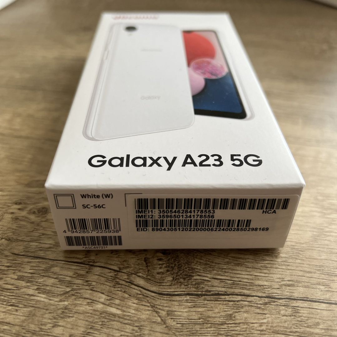 SAMSUNG Galaxy A23 5G SC-56C ホワイト スマホ/家電/カメラのスマートフォン/携帯電話(スマートフォン本体)の商品写真