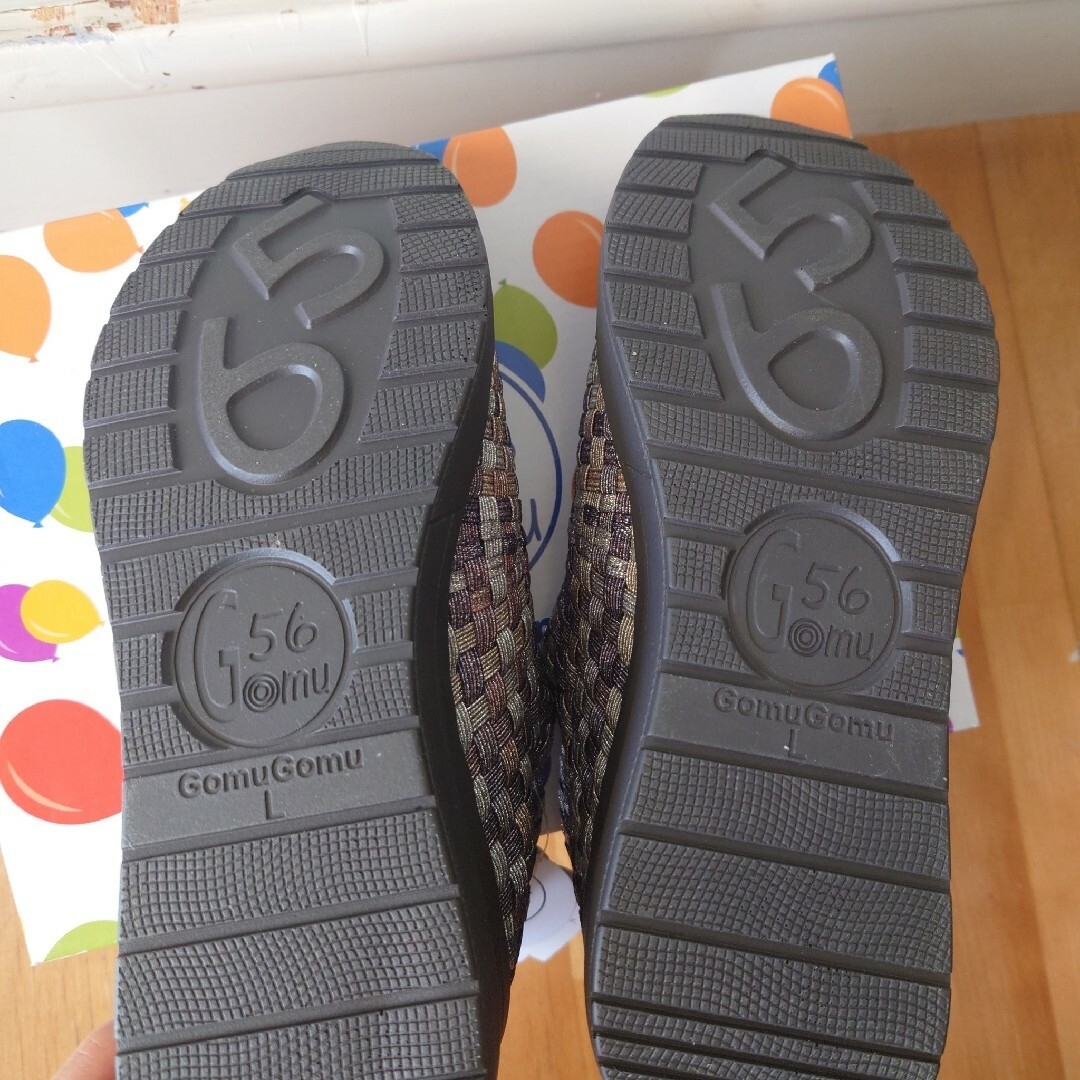 Gomu 56/GomuGomu(ゴムゴム)の新品未使用 Gomu56 Lサイズ レディースの靴/シューズ(スニーカー)の商品写真