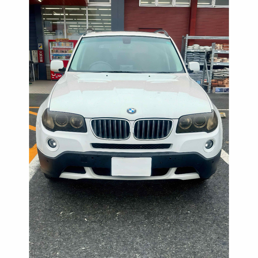 BMW(ビーエムダブリュー)の車検満タン ＢＭＷ X3 2.5si 4WD ホワイト クロカン・SUV 自動車/バイクの自動車(車体)の商品写真
