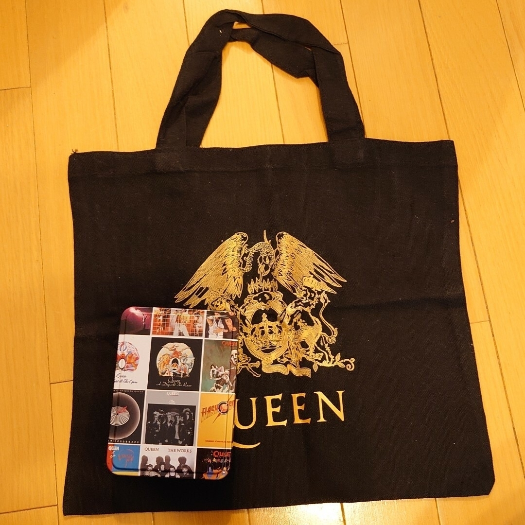 Queen(クイーン)のダゴーシュ フォー QUEEN  Too much love トートバック エンタメ/ホビーのコレクション(ノベルティグッズ)の商品写真