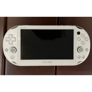 ソニー(SONY)のPSvita2000 ホワイト(携帯用ゲーム機本体)