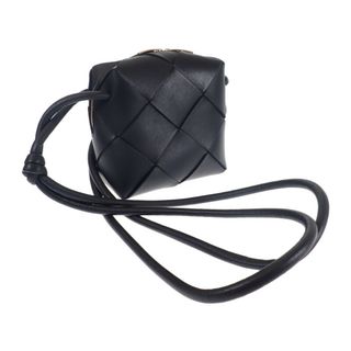 ボッテガヴェネタ(Bottega Veneta)の【中古】【Aランク】BOTTEGA VENETA ボッテガヴェネタ ミニカセットカメラバッグ ショルダーバッグ 701915VCQC28425 ラムスキン ブラック【ISEYA】(メッセンジャーバッグ)