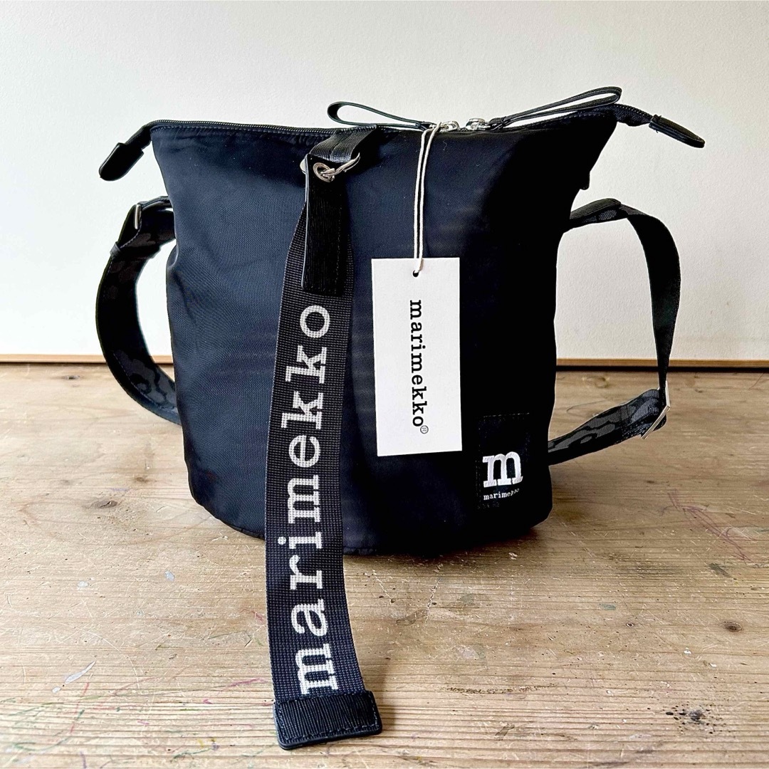 marimekko(マリメッコ)の新品◎マリメッコ　ショルダーバッグ　Carry All Solid　ロゴトート付 レディースのバッグ(ショルダーバッグ)の商品写真
