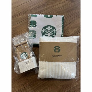 Starbucks - 【新品】スターバックス福袋2024 ブランケット　ピクニックマットBeanBag
