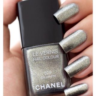 シャネル(CHANEL)のb571/ シャネル ヴェルニ 529 グラフィット(マニキュア)