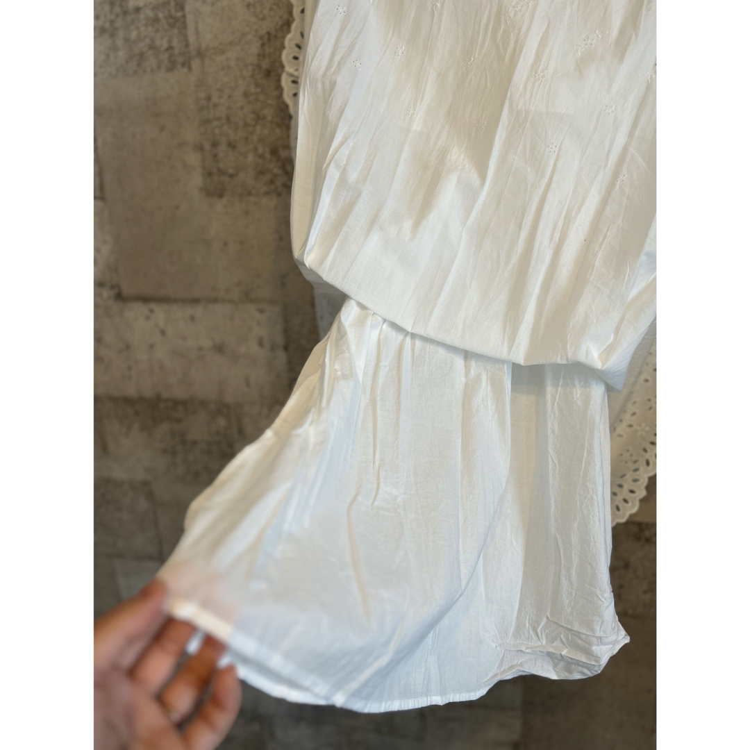 ABAHOUSE(アバハウス)のお肌に優しい　綿100% 白ワンピース レディースのワンピース(ロングワンピース/マキシワンピース)の商品写真