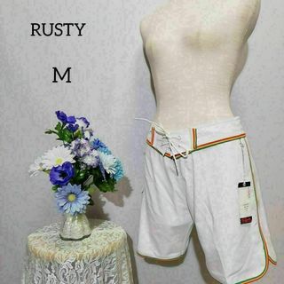 ラスティ(RUSTY)のRUSTY ラスティ　新品未使用品　ショートパンツ　Mサイズ　白系色(ショートパンツ)