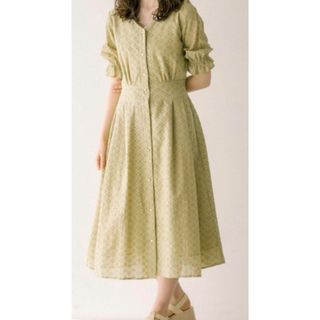 OLIVE des OLIVE 刺繍レースVネックワンピース　半袖　夏