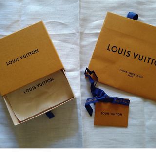 ルイヴィトン(LOUIS VUITTON)のルイ・ヴィトン  空箱、紙袋、メッセージカード付(財布)