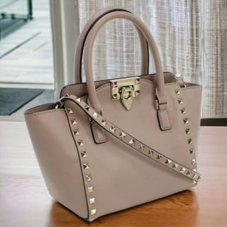 ヴァレンティノ(VALENTINO)のヴァレンティノ VALENTINO トートバッグ レディース ロックスタッズ 2WAYトートバッグ(トートバッグ)