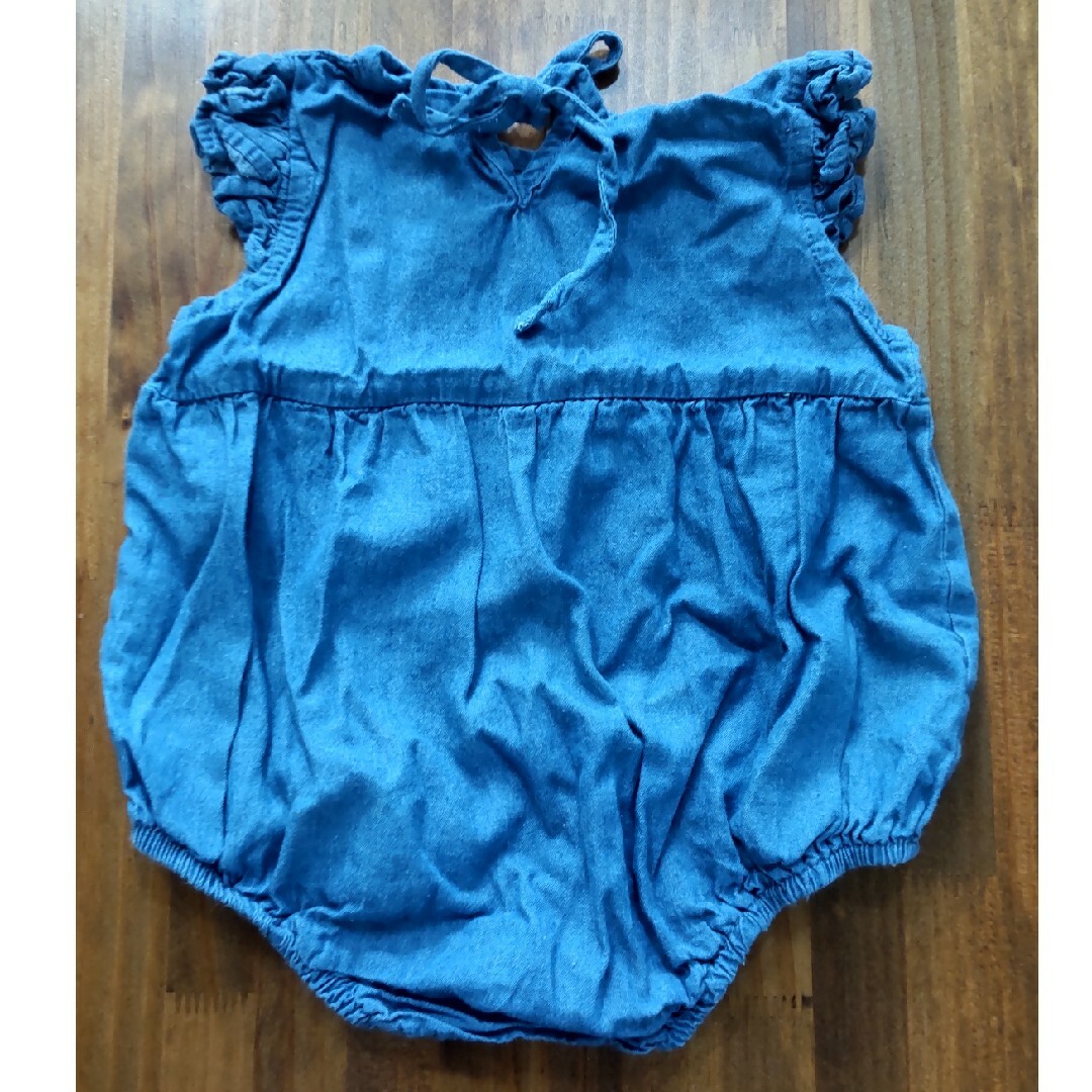 デニム風ロンパース キッズ/ベビー/マタニティのベビー服(~85cm)(ロンパース)の商品写真