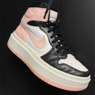 ナイキ(NIKE)のNIKE WMNS AIR JORDAN 1 ELEVATE(スニーカー)