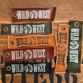 ビンテージ革タグ　ハトメ付きレザータグ　細長タグ　WILD WEST(各種パーツ)