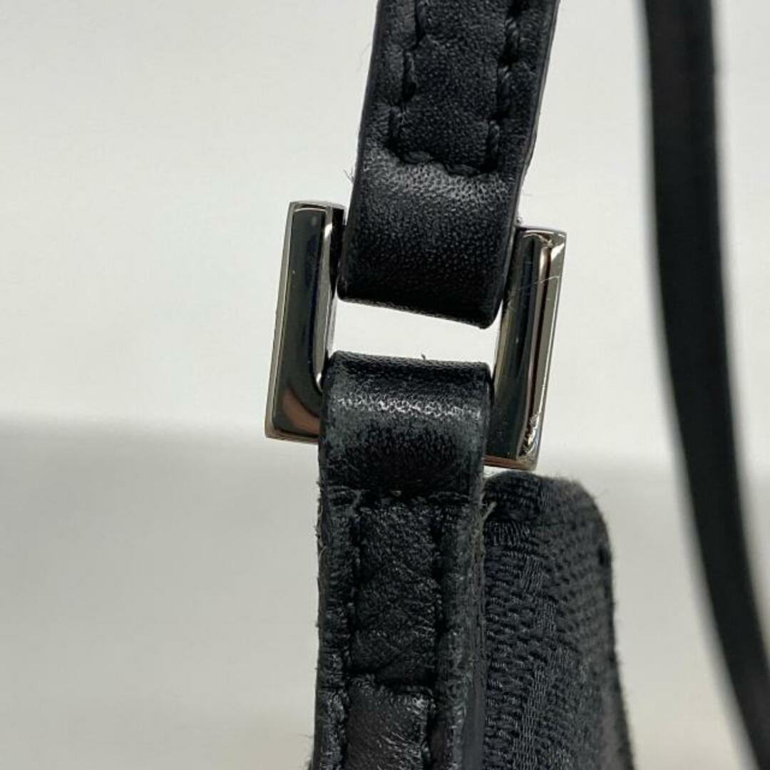 Gucci(グッチ)の【4he5963】グッチ ポーチ/GGキャンバス/32160/キャンバス/ブラック/シルバー金具 【中古】 レディース レディースのファッション小物(ポーチ)の商品写真