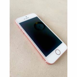 アイフォーン(iPhone)の【iPhone SE 64GB】(スマートフォン本体)