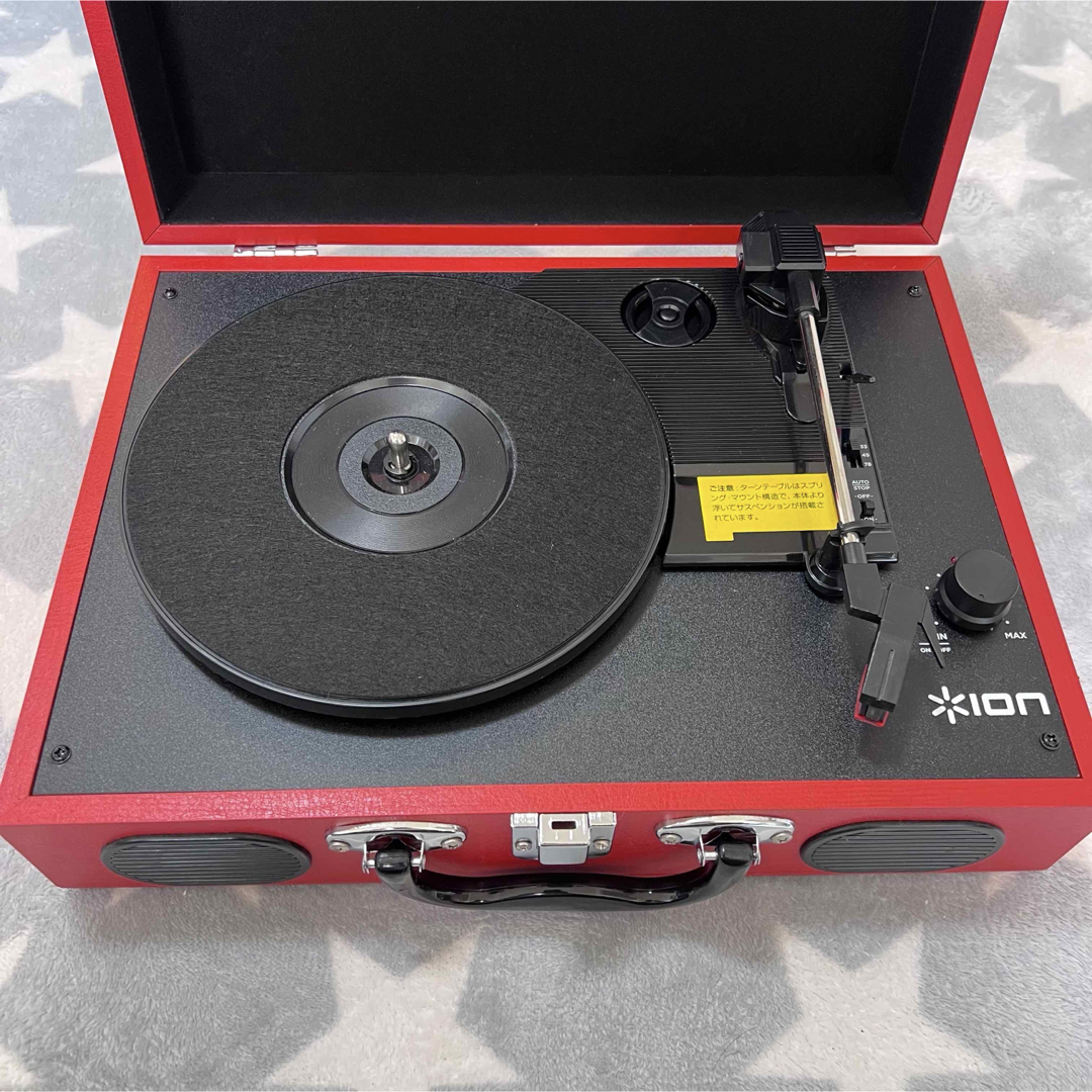 【美品】 ION AUDIO Vinyl Transport Red レコード スマホ/家電/カメラのオーディオ機器(その他)の商品写真