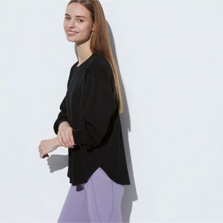 ユニクロ(UNIQLO)のUNIQLO ユニクロ　ワッフルクルーネックT 長袖　レディース　ブラック　S(Tシャツ/カットソー(七分/長袖))