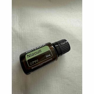 ドテラ(doTERRA)のドテラ　　ニアウリ(エッセンシャルオイル（精油）)