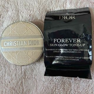 ディオール(Dior)のDIOR フォーエヴァースキングロウトーンアップクッション限定ケース付(化粧下地)