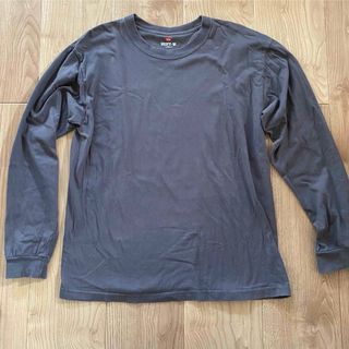 ヘインズ(Hanes)のHanes BEEFY ロングスリーブTシャツ　L  ダークグレー　【送料込】(Tシャツ/カットソー(七分/長袖))