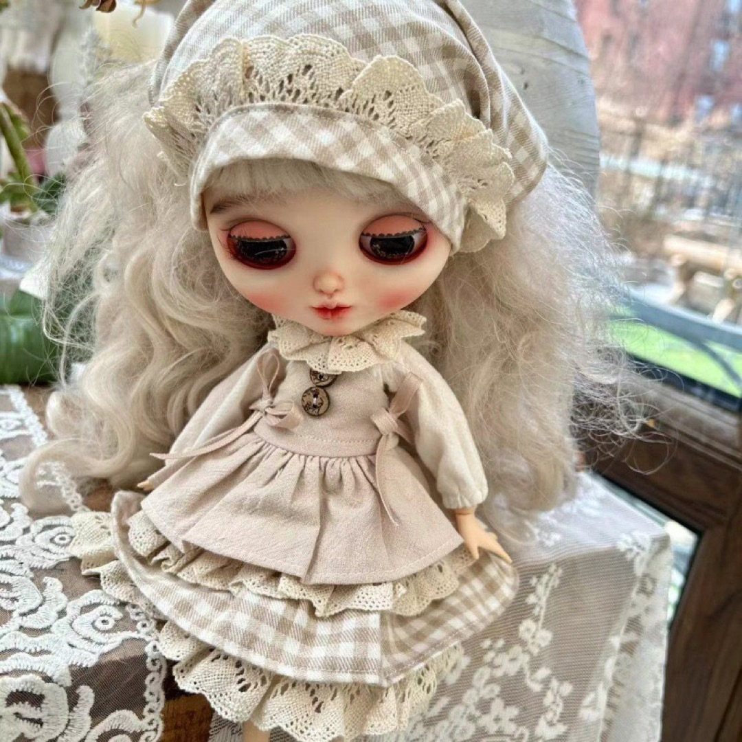 JANAYA ハンドメイド　blythe ブライス服　ベジュー色洋服3点セット　 ハンドメイドのぬいぐるみ/人形(その他)の商品写真