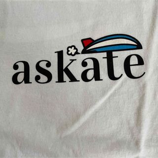 ASKATE白地に飛行船の可愛いプリントTシャツ M(Tシャツ/カットソー(半袖/袖なし))