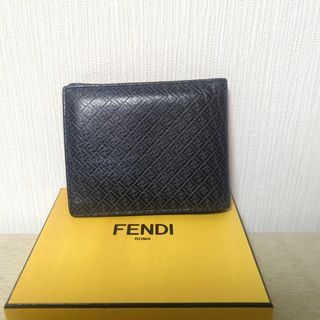 FENDI - 【美品】フェンディ　ズッカ　レザー　 コンパクトウォレット　二つ折り財布　