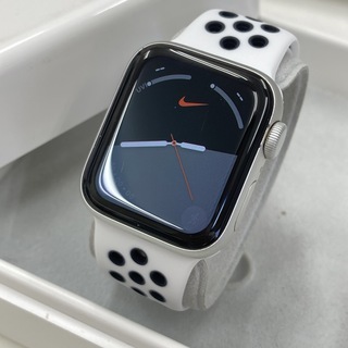 アップルウォッチ(Apple Watch)のapple watch アップルウォッチ se ナイキ40mm スマートウォッチ(その他)