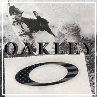 オークリー(Oakley)のOAKLEYオークリーUS限定ナイトフラッグダイカットステッカーblack1点物(その他)