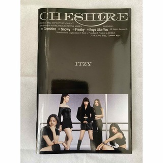 イッチ(ITZY)のITZY CHESHIRE CD+ブックレット+ポスター+歌詞カード(黒①)(K-POP/アジア)