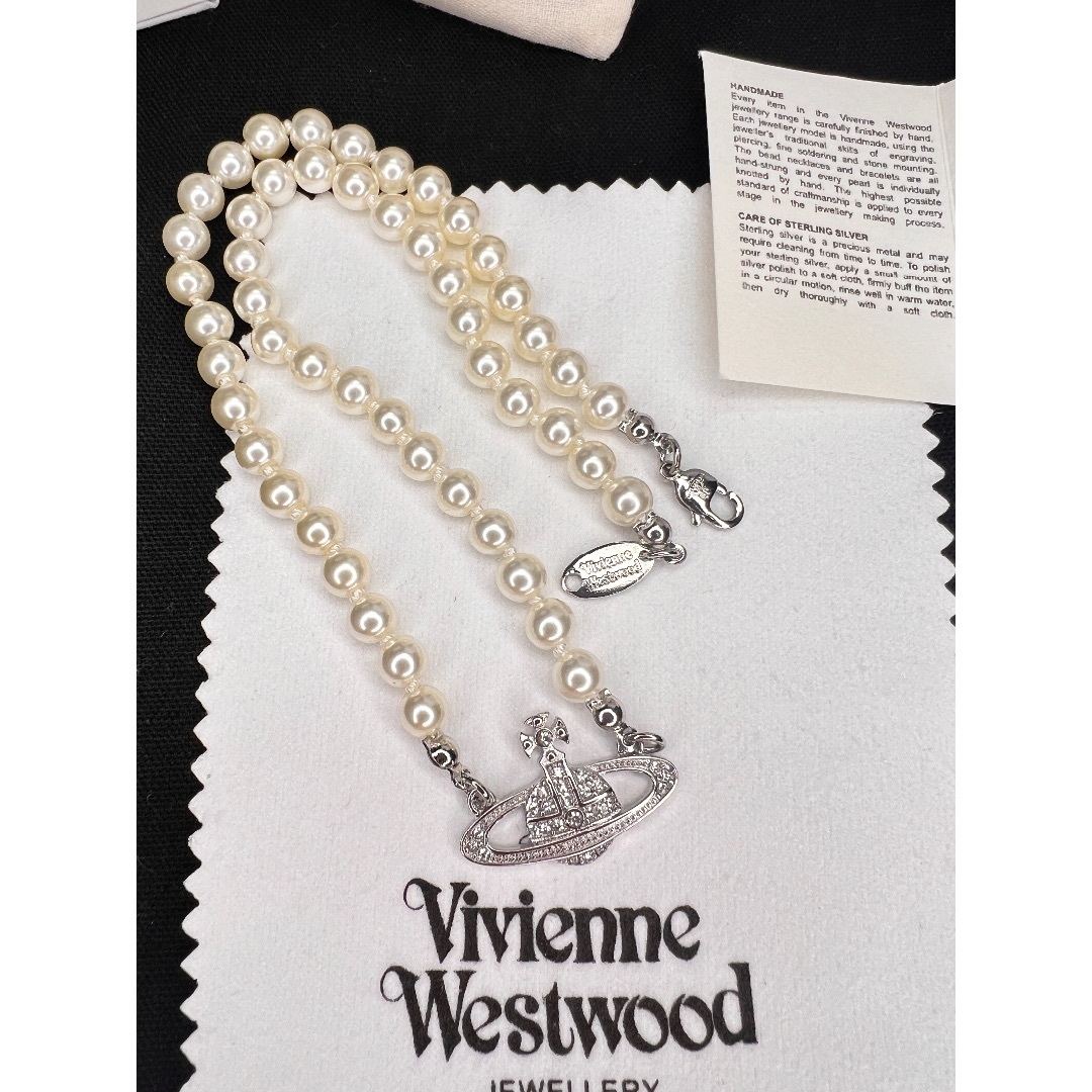 Vivienne Westwood - ヴィヴィアンウエストウッド 定番 パール Vivienne Westwood - ヴィヴィアンウエストウッド 定番 パール