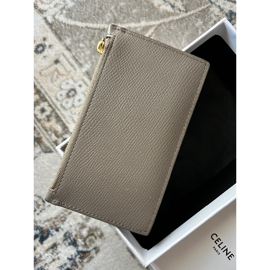 美品 CELINE カードケース セリーヌ CELINE CELINE カードケース 10L833DPV TRIOMPHE