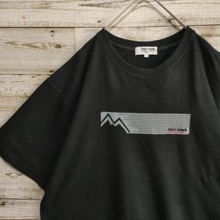 ファーストダウン(FIRST DOWN)の【628】ファーストダウン　ロゴプリント　半袖Ｔシャツ　ブラック　古着(Tシャツ/カットソー(半袖/袖なし))