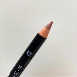 新品未使用NYX★ベージュ系リップペンシル