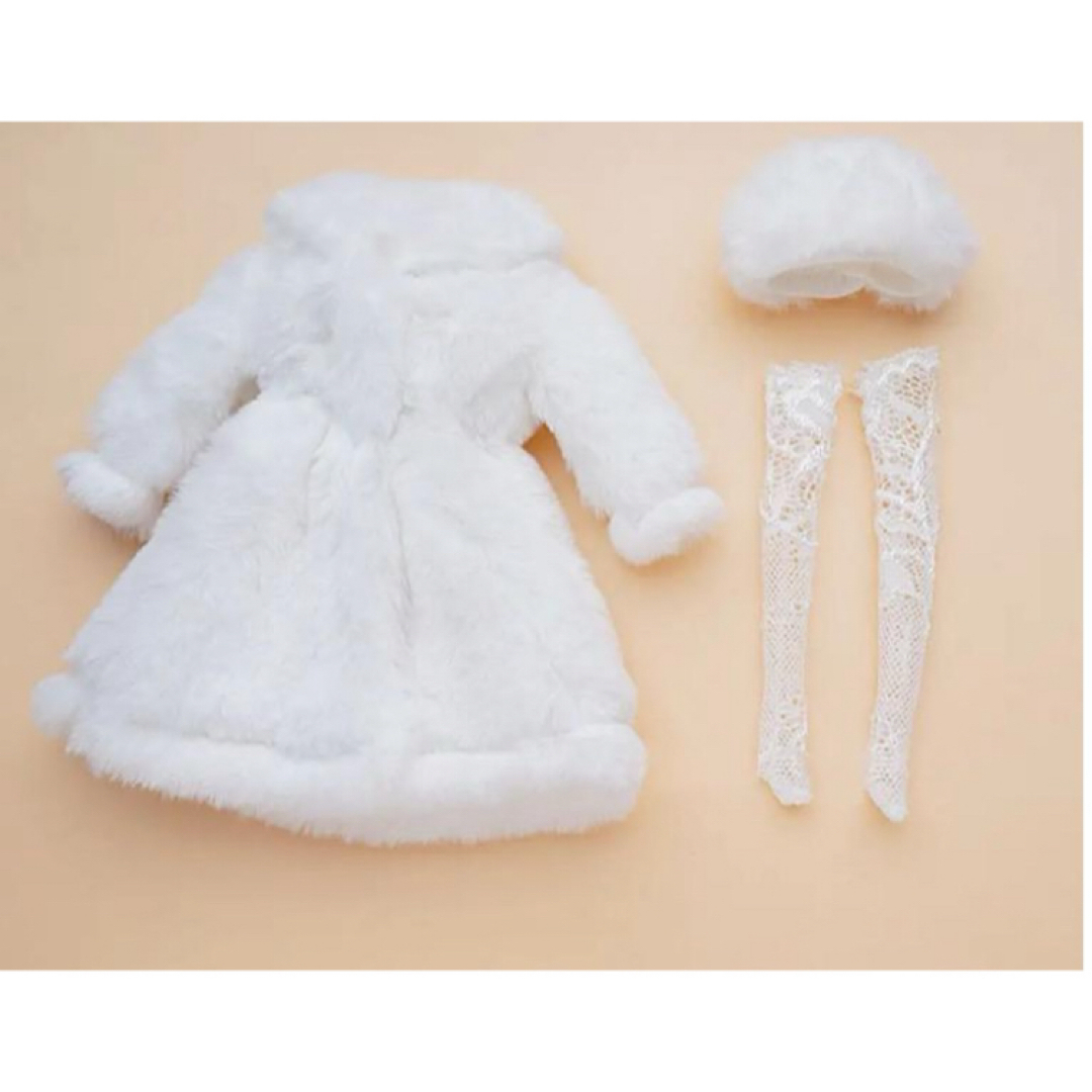 コート・ニット帽・ソックス♡リカちゃん・バービー・ジェニーちゃん・お人形さん用 ハンドメイドのぬいぐるみ/人形(人形)の商品写真