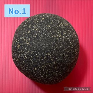 No.1  フランス海岸松樹皮末石鹸・備長炭　1個　147g(雑貨)