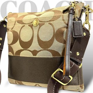 コーチ(COACH)の美品　コーチ　 ショルダーバッグ シグネチャー　キャンバス　レザー　斜め掛け(ショルダーバッグ)