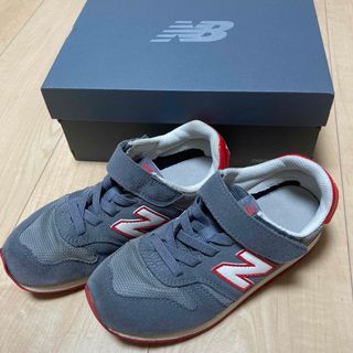 ニューバランス(New Balance)のニューバランス 373 キッズ  19.5cm グレー  レッド スニーカー(サンダル)