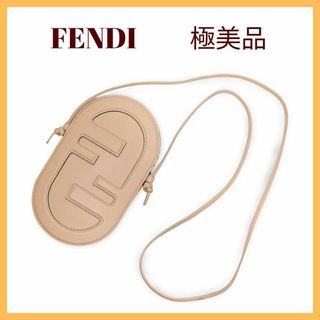 フェンディ(FENDI)の【極美品】FENDIフェンディ　オーロック　フォンポーチ　ベージュ(ショルダーバッグ)