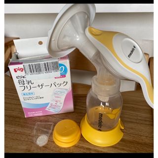 メデラ(medela)のりりん7951さま専用　搾乳機と母乳パック(その他)