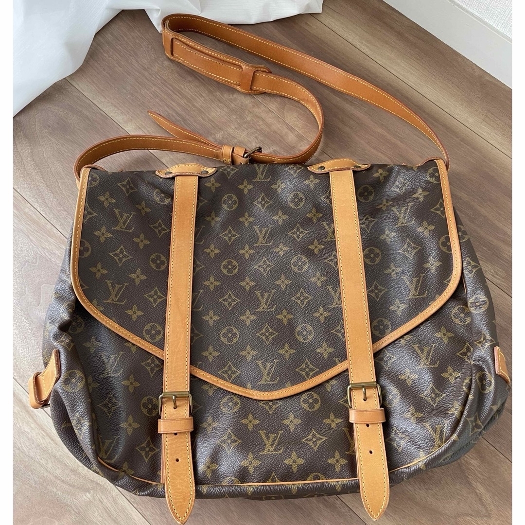 LOUIS VUITTON(ルイヴィトン)のルイヴィトン ソミュール43 ショルダーバッグ メンズのバッグ(ショルダーバッグ)の商品写真