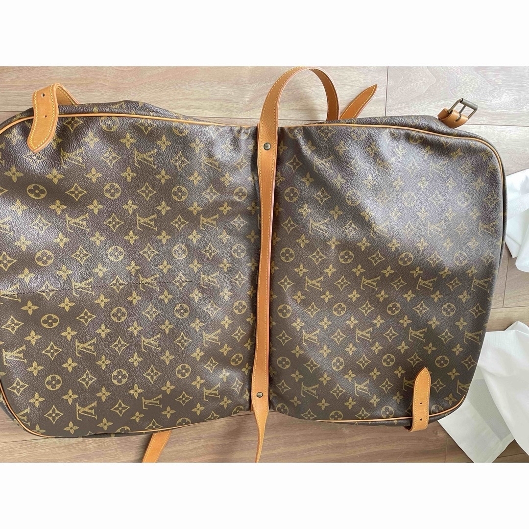 LOUIS VUITTON(ルイヴィトン)のルイヴィトン ソミュール43 ショルダーバッグ メンズのバッグ(ショルダーバッグ)の商品写真