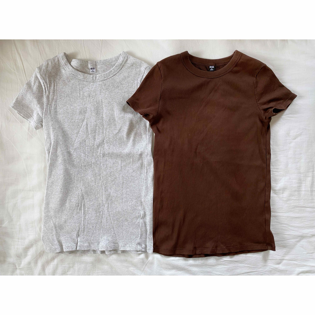 UNIQLO(ユニクロ)のUNIQLO リブTシャツ　２枚セット！　グレー×ブラウン レディースのトップス(Tシャツ(半袖/袖なし))の商品写真