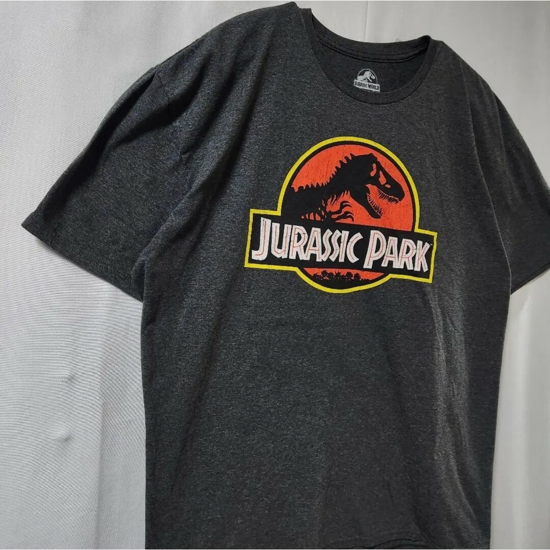 【US古着】ジュラシックパーク　デザインTシャツ　グレー　サイズ2XL メンズのトップス(Tシャツ/カットソー(半袖/袖なし))の商品写真