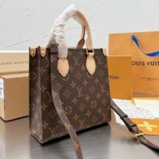 ルイヴィトン(LOUIS VUITTON)の新作☆メンズ ダークブルー デニム パンツ サスパンダー サロペット オーバS(ショルダーバッグ)