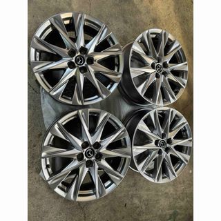 マツダ - 【新品】MAZDA2 ホイールキャップの通販 by さやか's shop マツダ - 【新品】MAZDA2 ホイールキャップの通販 by さやか's shop